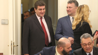 За малко да отложат отлагането на Закона за горивата