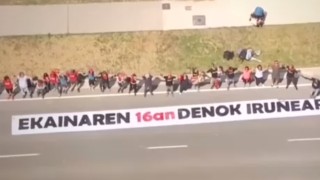 Десетки хиляди хора от Баската автономна област образуваха 202 километрова жива