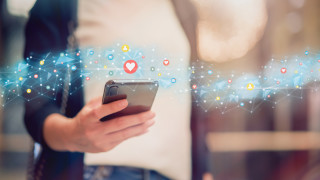 Словения подготвя законопроект който ще забрани достъпа до социални мрежи