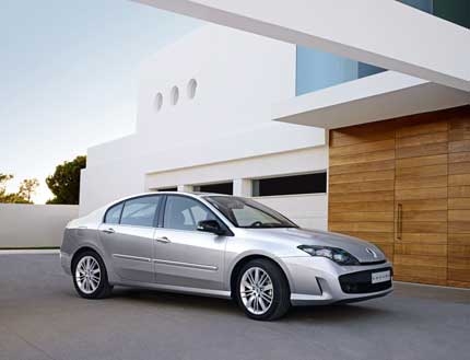 Renault Laguna ще вози най-красивата българка