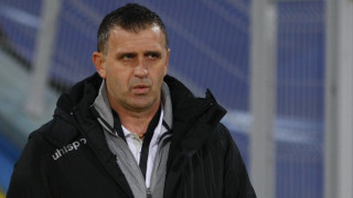 Треньорът на Локомотив Пловдив Бруно Акрапович ще продължава да