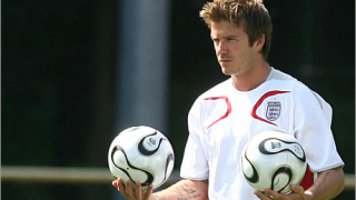 Beckham quits as England captain