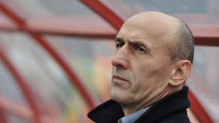 Бившият треньор на ЦСКА Миодраг Йешич е подписал договор с