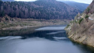 МОСВ следи ежедневно състоянието на язовирите за които отговаря и