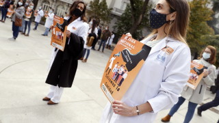 Испанските лекари организират първата си национална стачка от 25 години