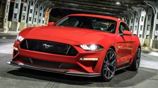 Ford произведе своя 10 милионен Mustang най продаваният спортен автомобил с