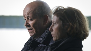 Риск от глобална анархия вижда френският външен министър Жан Ив льо