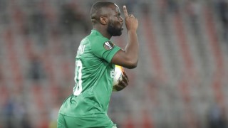 Нападателят на Лудогорец Елвис Ману бе наказан с лишаване