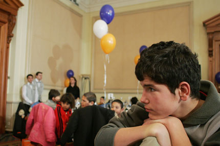 Във В. Търново започва кампания за деца без родители 