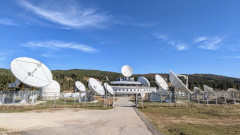 Заподозрените за палежа на антени на Starlink у нас са 19-годишни, родени в Германия