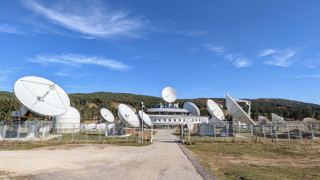 Заподозрените за палежа на антени на Starlink у нас са 19-годишни, родени в Германия
