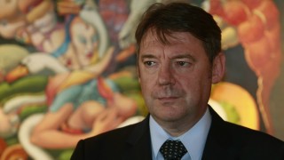 Независимо че руските дипломати са изгонени досъдебното производство продължава Това обяви