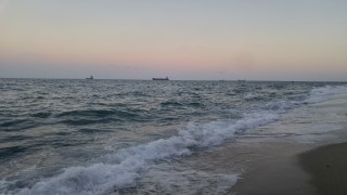 Труп на мъж бе открит в морето край Варна съобщава