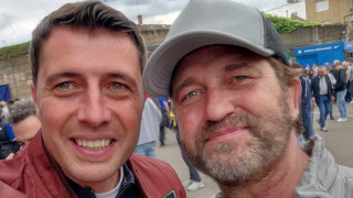 Холивудската звезда Джерард Бътлър изпрати специални поздрави на Левски Той