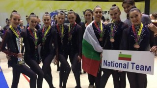 Националният отбор на България девойки по естетическа групова гимнастика се представи