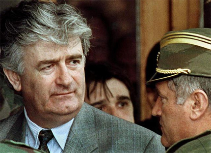 До 2000 г. Караджич бил закрилян от САЩ?