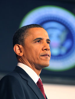 Рекорден спад на доверието в Обама отчита проучване на СBC