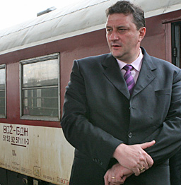 Мутафчиев потвърди за предстоящи съкращения в БДЖ