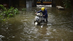 Приблизително 13 души са загинали в Индия заради циклона Мичаунг
