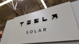 Tesla, соларните панели Tesla Solar, подобренията по тях и по-ниската им цена