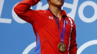 КНДР със злато и световен рекорд  в щангите