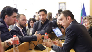 И от четвъртия опит столичните общински съветници не успяха да