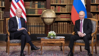 Кремъл даде назад: Рано е да се говори за среща Путин - Байдън