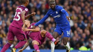 Челси ще се опита да продаде халфа Тиемуе Бакайоко през