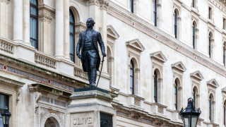 Великобритания посъветва пътуващите към Русия граждани да бъдат внимателни с