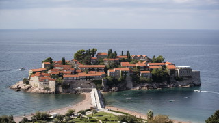 В Черна гора въвеждат допълнителни изисквания за влизащите от България
