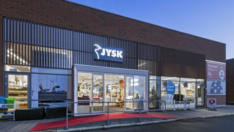 От скандинавската верига за домашно обзавеждане JYSK обявиха, че продължава