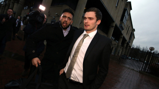 Бившият английски национал Адам Джонсън бе освободен от затвора днес