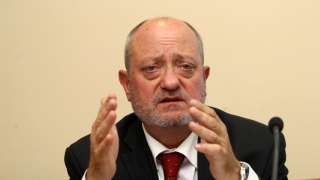 Образователната система е най потърпевшата от всички други системи в момента