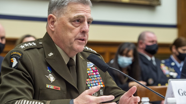Топ генералът на САЩ много обезпокоен от военната активност на Русия близо до Украйна