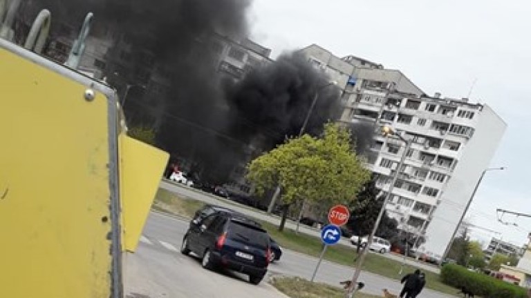 Автомобил се взриви на паркинг във Варна