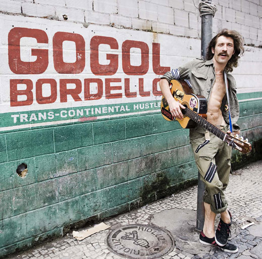 Пънкарите Gogol Bordello издават нов сингъл