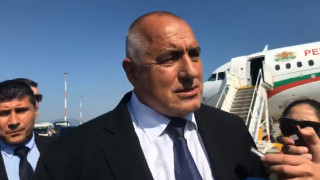 Борисов спря отпуските на министри, Погват частни фирми за джигити с актове