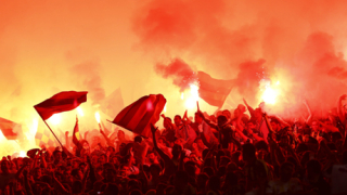 Гърците явно не могат да се справят с футболните хулигани