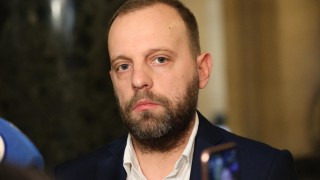 Семейството на прокурор Иво Илиев от днес е охранявано от