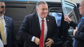 САЩ и талибанското движение подписаха дългоочакваното мирно споразумение в катарската