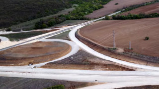 С ускорени темпове продължава изграждането на участъци от първите 3