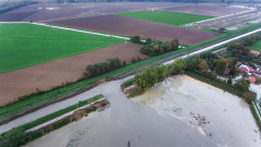 Северна Италия под вода след дни на проливни дъждове 