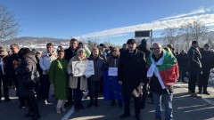 В Ловешко отново протестират заради прекъснатия ток по празниците