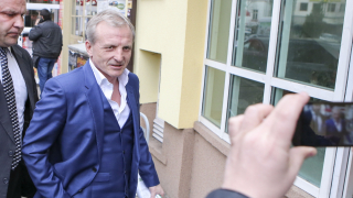 Ганчев купи 500 билета за бенефиса на левскар