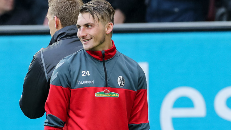 Освен нов треньор, в Дортмунд ще се радват и на млад нападател