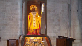 Откраднаха реликви от базиликата Св. Николай в Бари