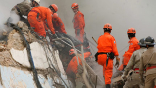 Намериха 4-ма загинали под рухналите сгради в Рио де Жанейро