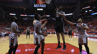 Джеймс Хардън вкара 28 точки за победата на Хюстън Рокетс