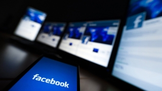 Защо Facebook става все по-важен, когато си търсим работа?