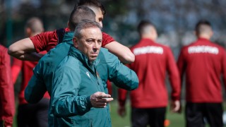 Селекционерът на България Илиан Илиев сподели преди заминаването на
